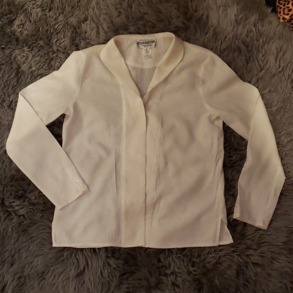 Pendleton Beautiful White Floral Blouse